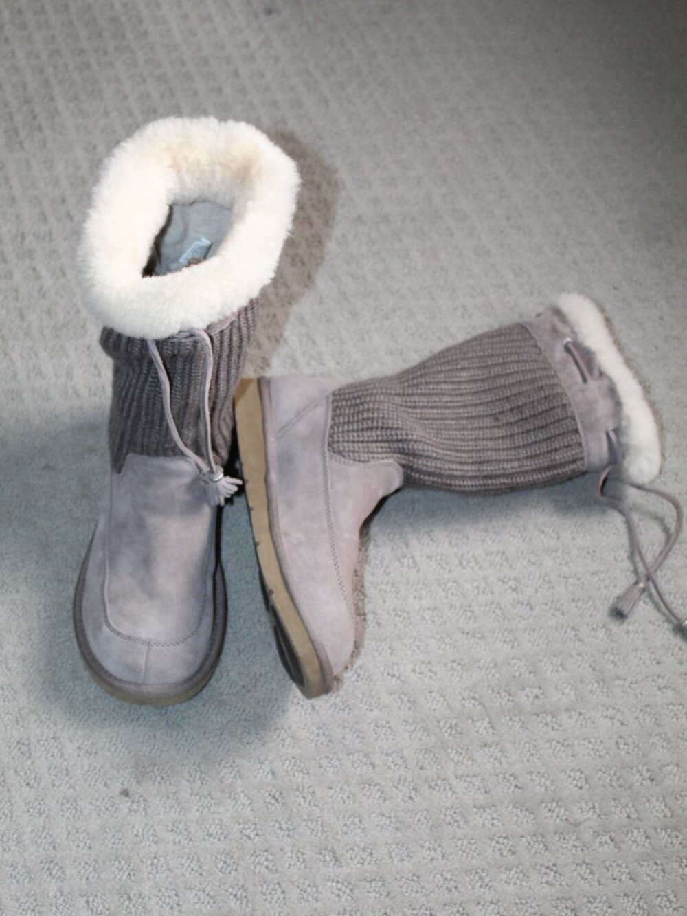 Ugg Lattice Cardy 5124 Grey Knit Suede Sheepskin Size 9 Boots